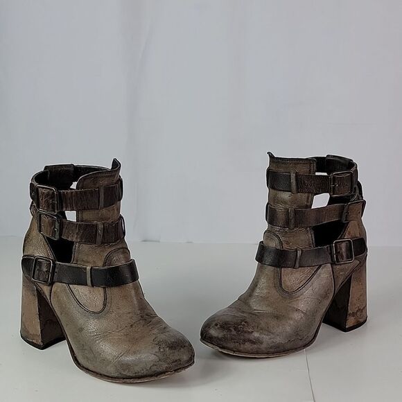Freebird By Steven Teddy Triple Straps Women's Heeled Booties - Picture 3 of 14